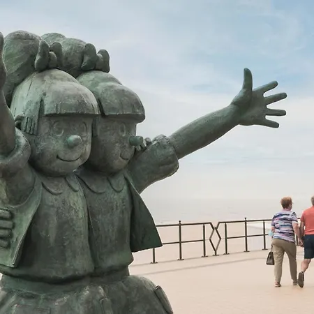 Spacious With Direct Sea View